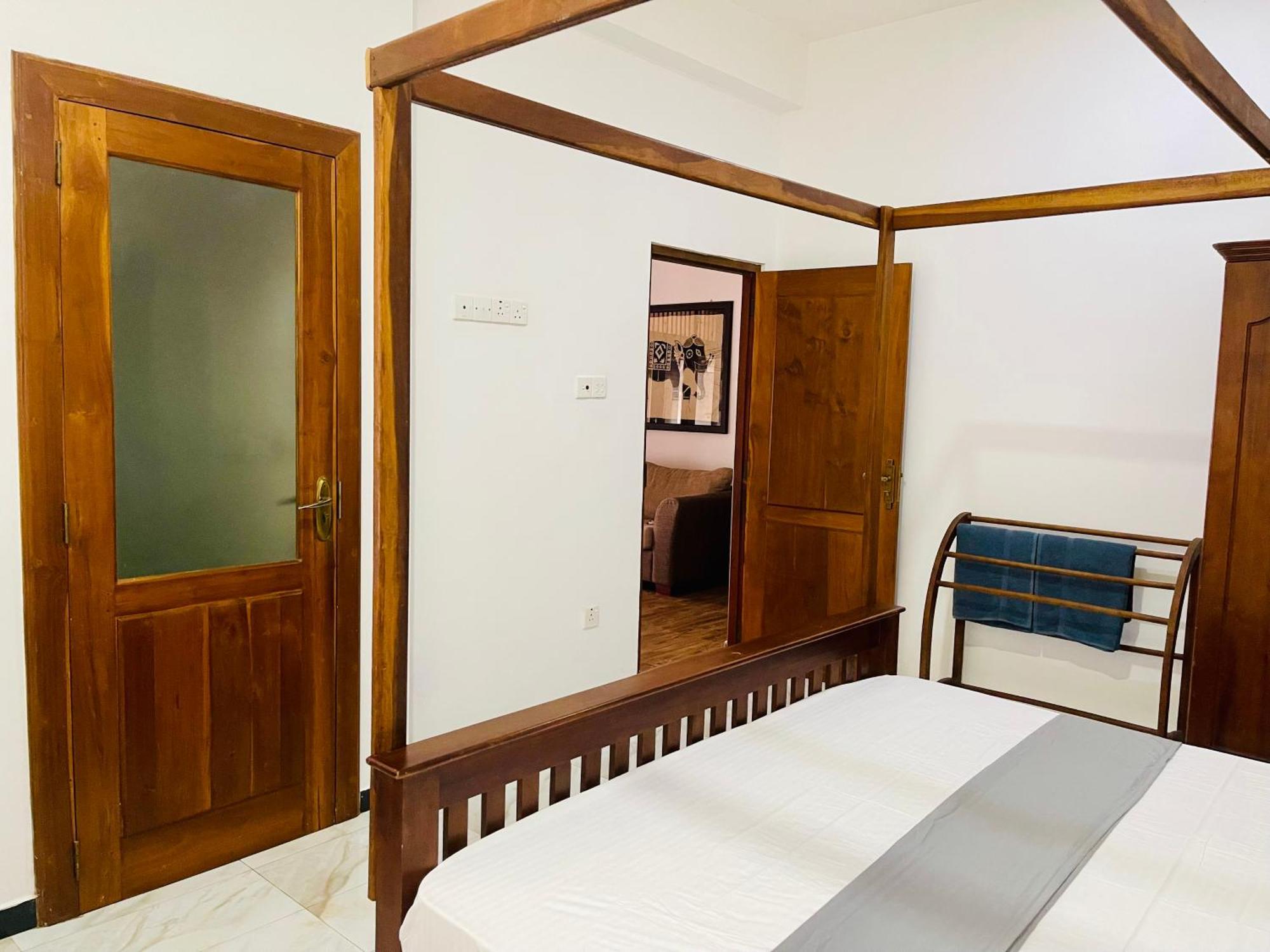 Sand & Surf Guest House Negombo Exterior photo