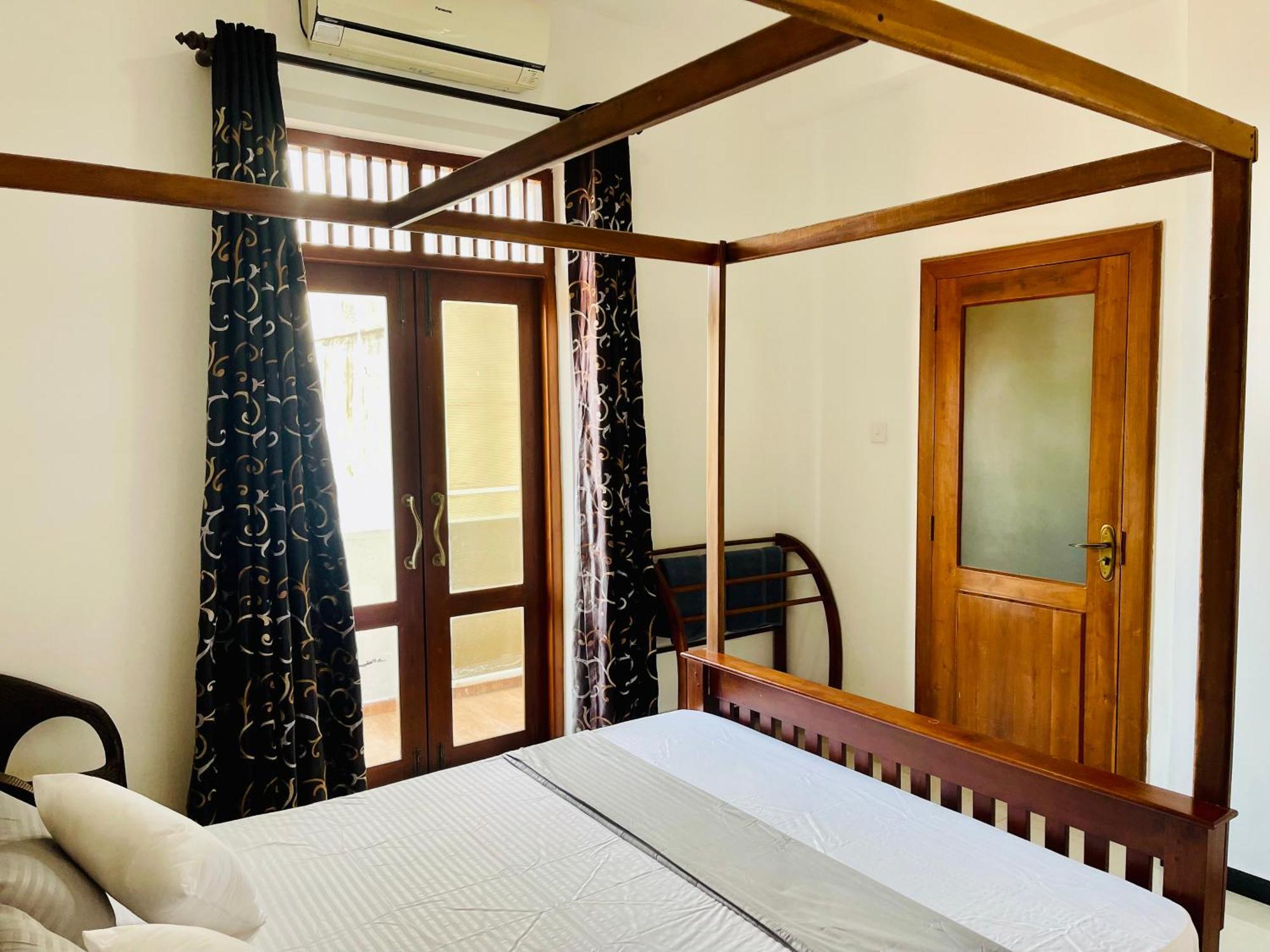 Sand & Surf Guest House Negombo Exterior photo